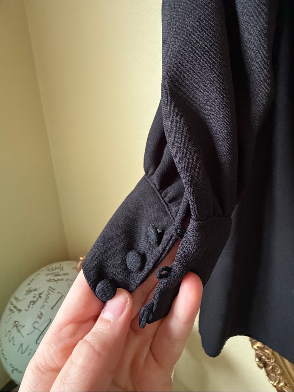 H&M Black Long Sleeve Puff Shoulder Top - Picture 2 of 5
